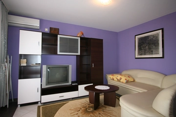 1-Bedroom Apartment in Soline for Up to 4