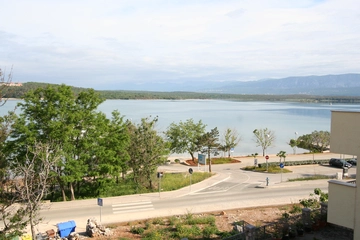 1-Bedroom Apartment in Soline for Up to 4