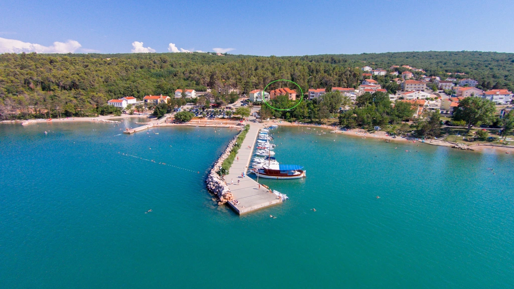 Soline Krk Island 2-Bedroom Apartment for up to 5
