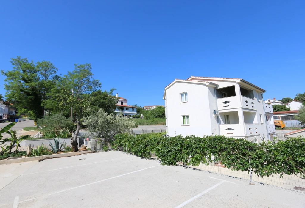 Apartment in Šilo for Up to 3 Guests