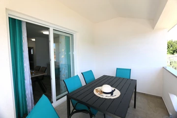 Apartment in Šilo for Up to 3 Guests