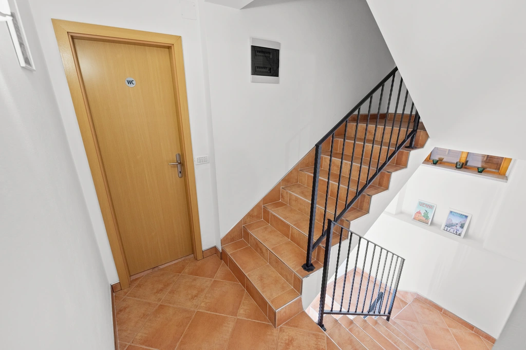 Renovated Townhouse in Buje for up to 7