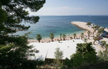 Split Sea-View Apartment for Up to 5 Guests