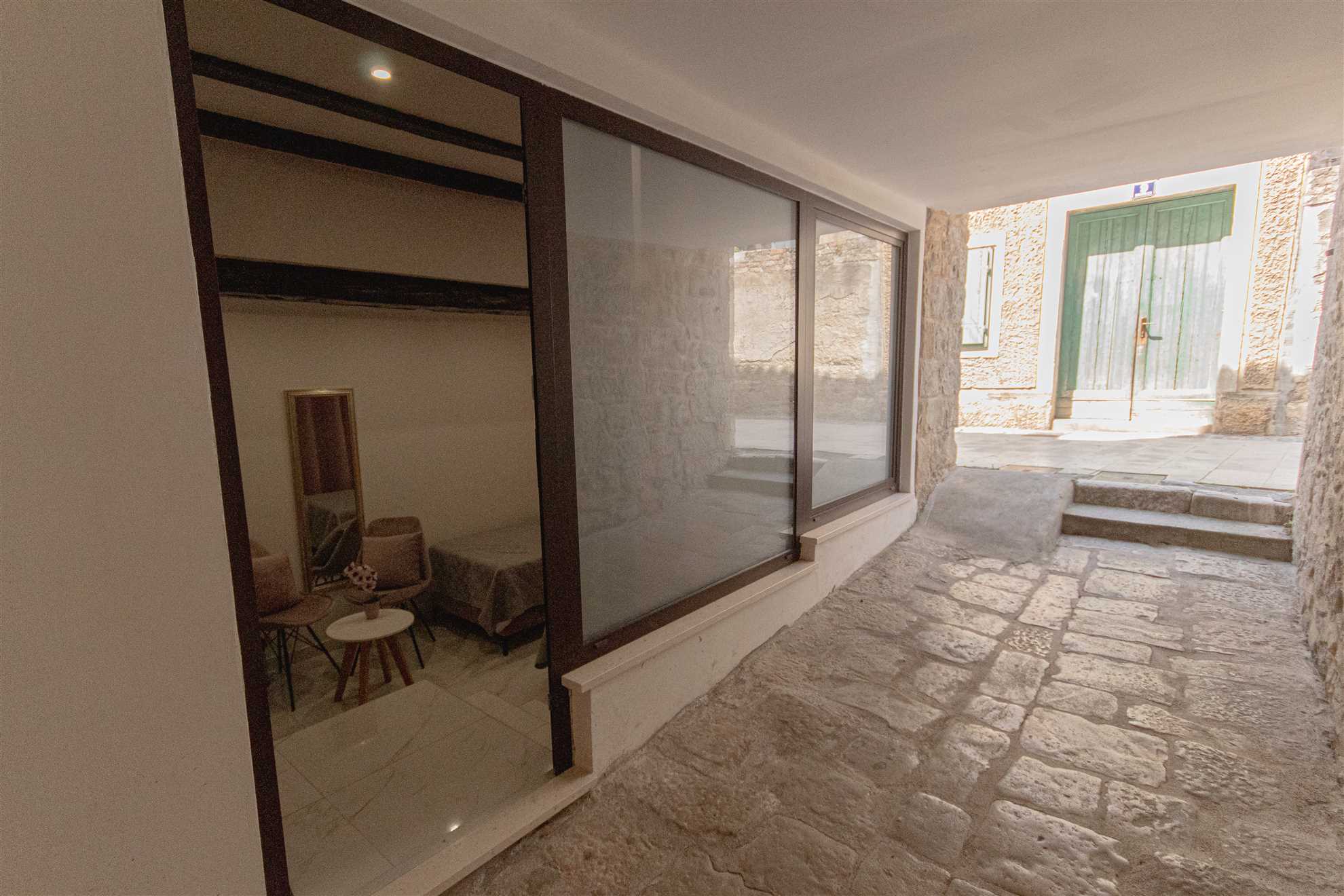 Room Adam in the hart of the Old town