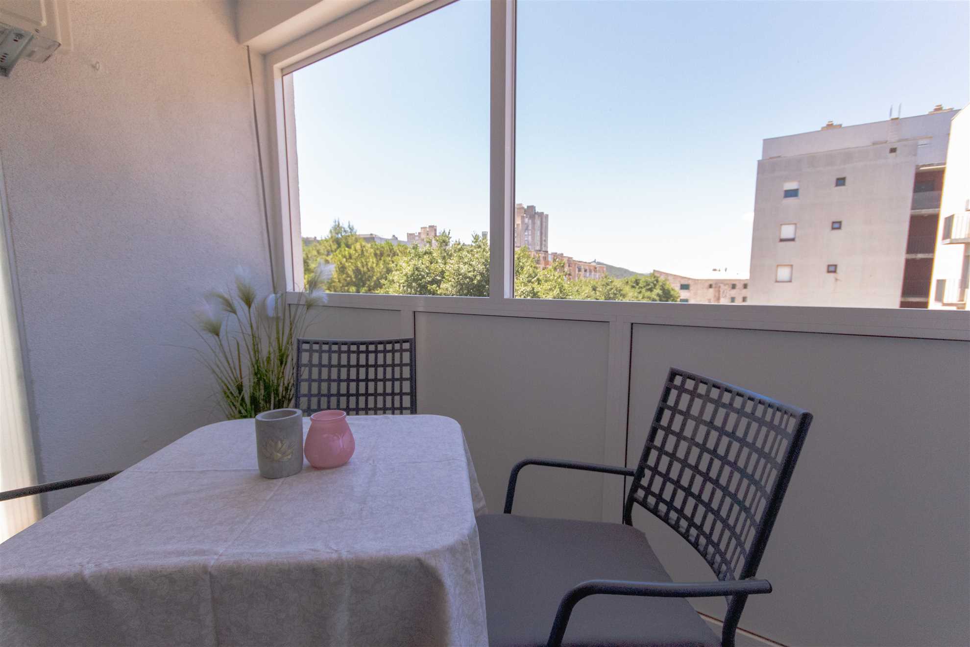Large stylish apartment Ankica,free public parking