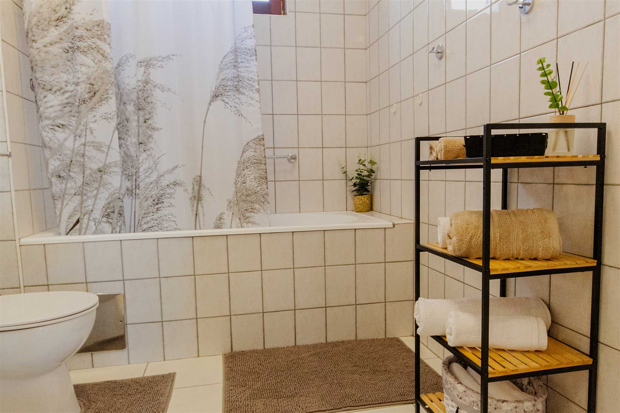 Large stylish apartment Ankica,free public parking