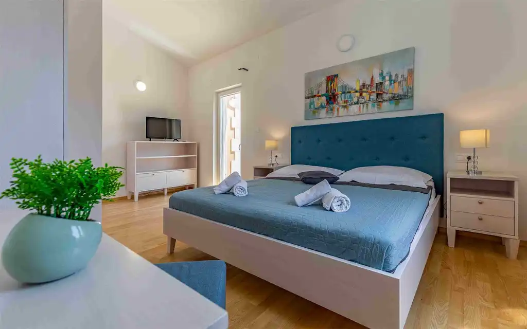 4-Bedroom Villa in Pula for Up to 10 Guests