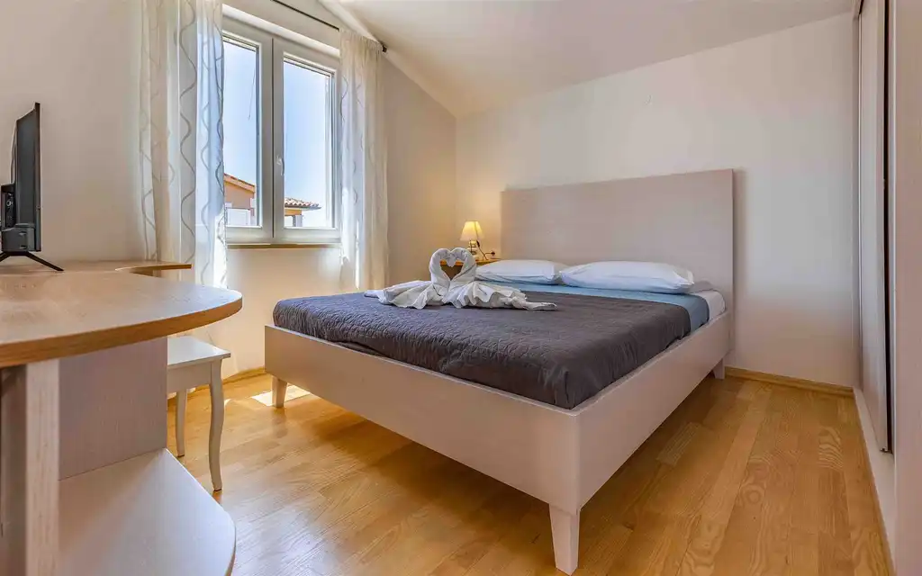4-Bedroom Villa with Private Pool in Pula