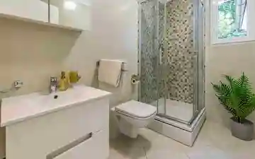 4-Bedroom Villa in Pula (Up to 10 Guests)