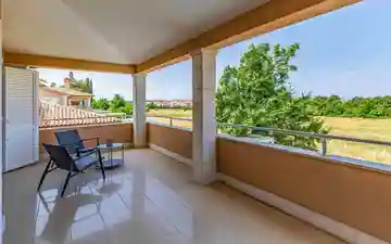 4-Bedroom Villa in Pula (Up to 10 Guests)