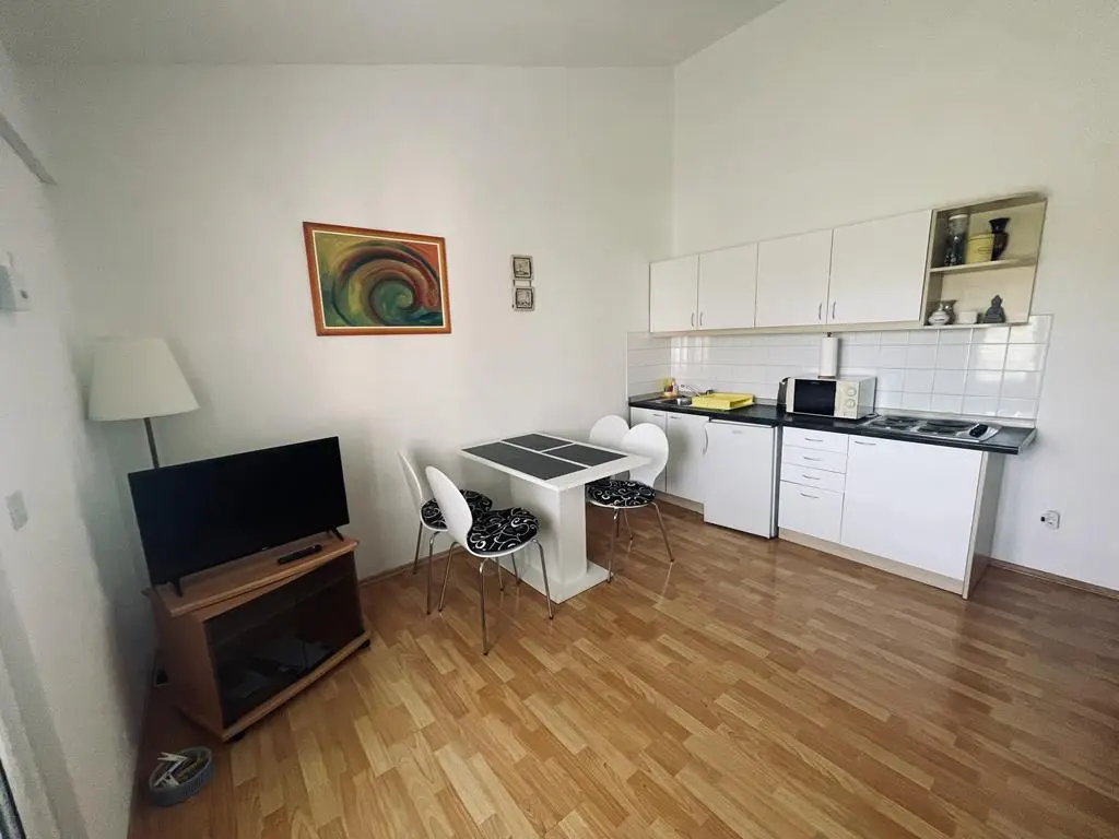 Two-Bedroom Apartment in Srima for up to 6