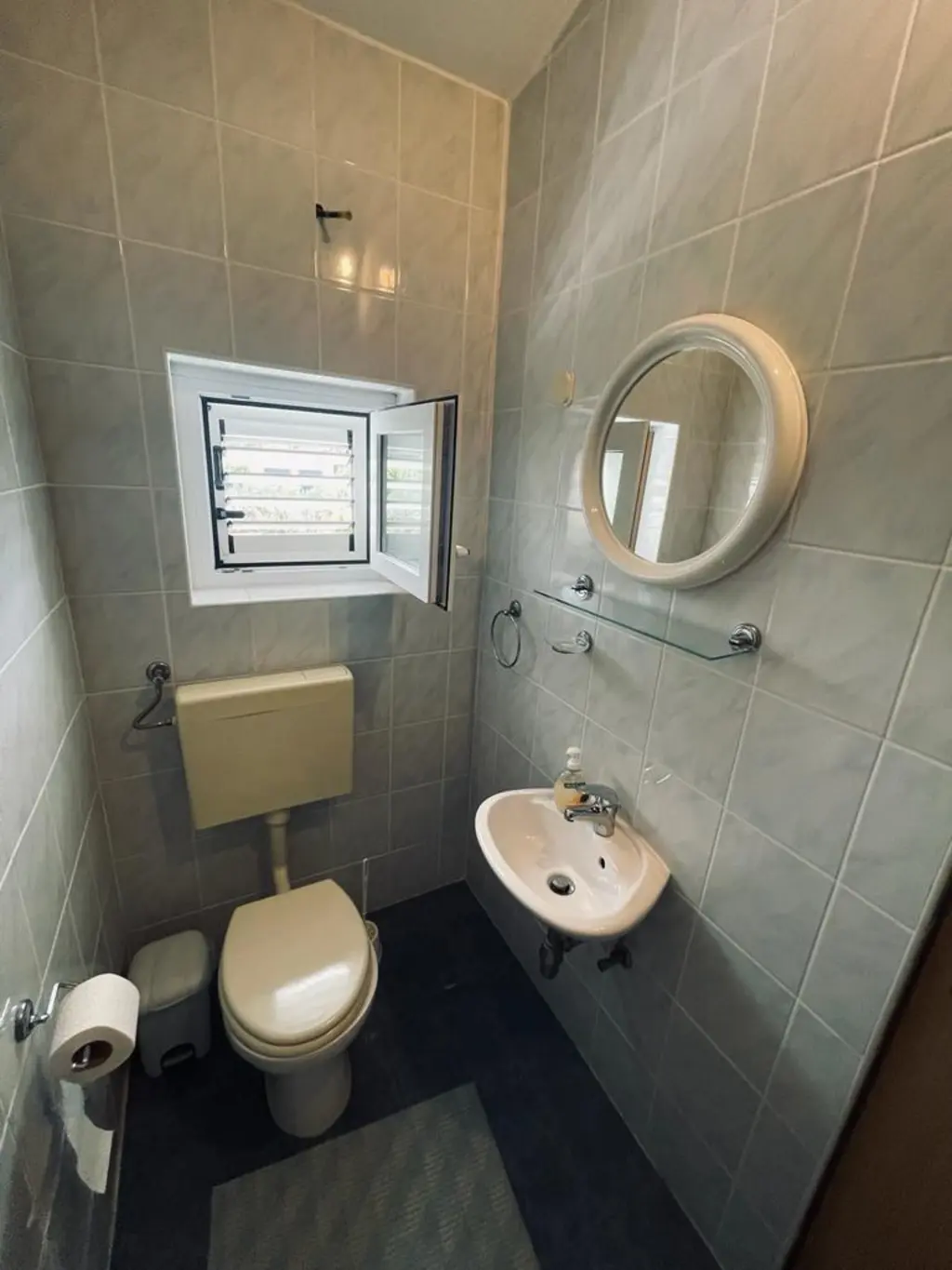 Two-Bedroom Apartment in Srima for up to 6