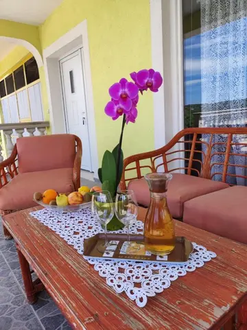 One-Bedroom Apartment in Dubrava kod Tisnog for 4