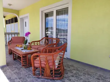 One-Bedroom Apartment in Dubrava kod Tisnog for 4