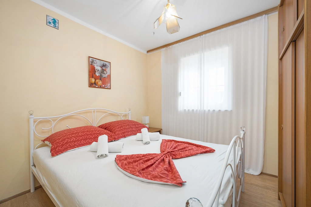 3-Bedroom Apartment for 4–5 in Šibenik