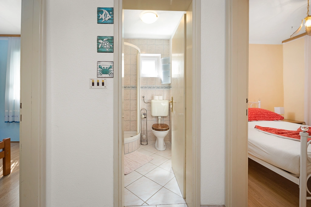 3-Bedroom Apartment for 4–5 in Šibenik