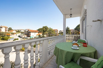 Šibenik 3-Bedroom Apartment for 4–5 Guests