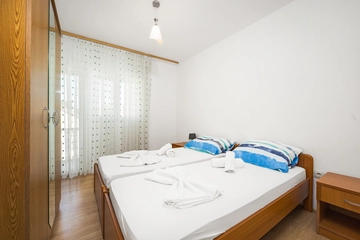 Šibenik 3-Bedroom Apartment for 4–5 Guests