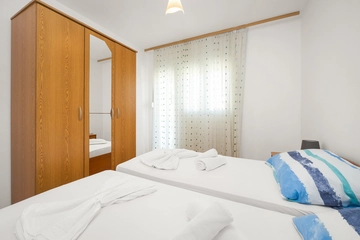 Šibenik 3-Bedroom Apartment for 4–5 Guests