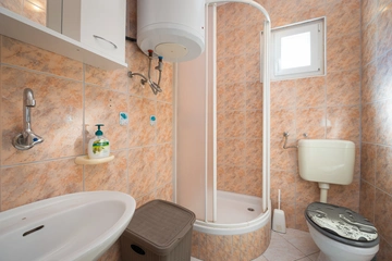 Šibenik 3-Bedroom Apartment for 4–5 Guests