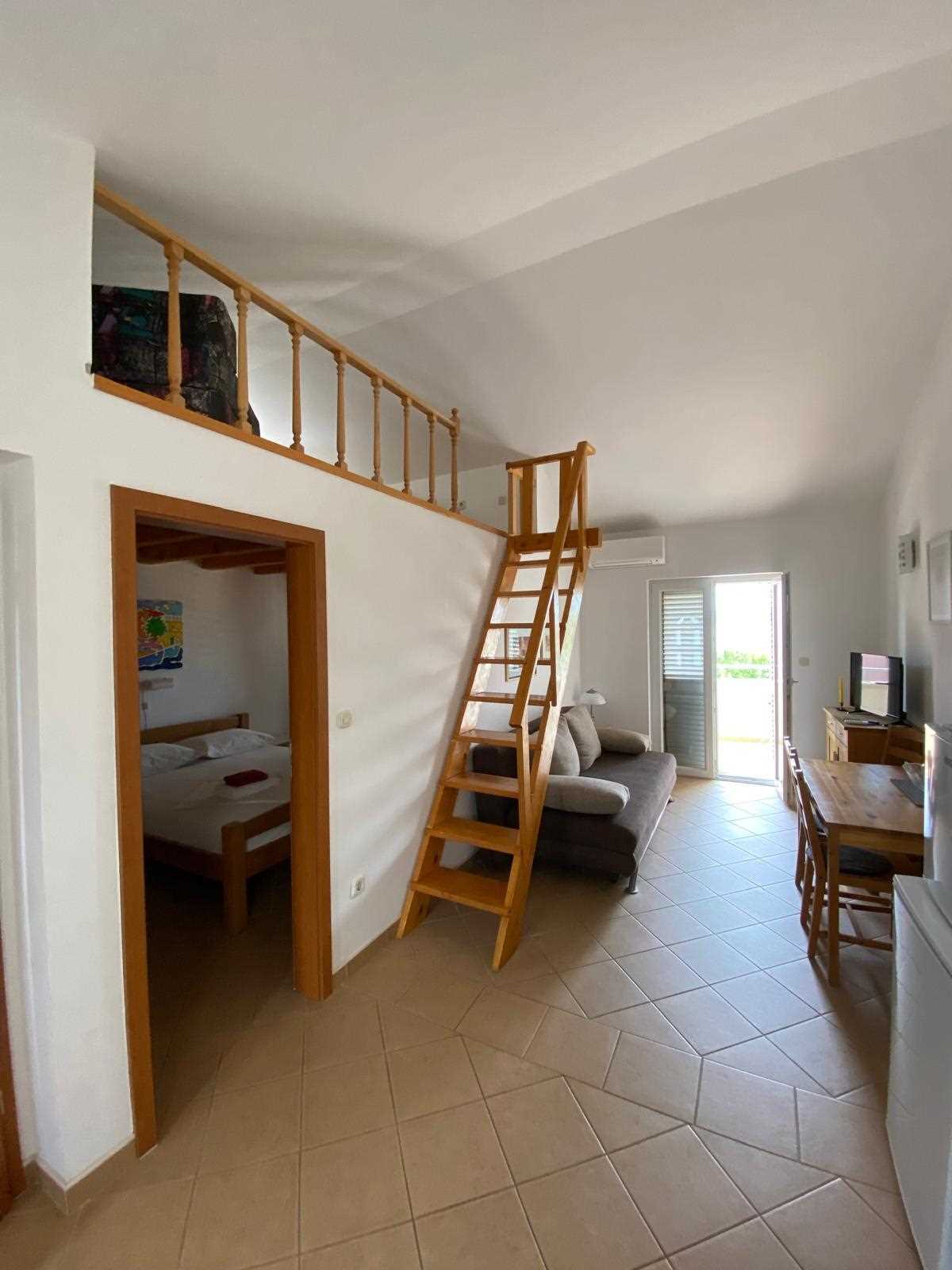 Cosy apartment in Vodice, near the beach