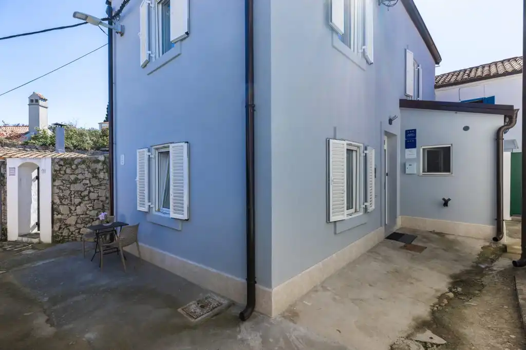 1-Bedroom Apartment in Veli Lošinj for Up to 4