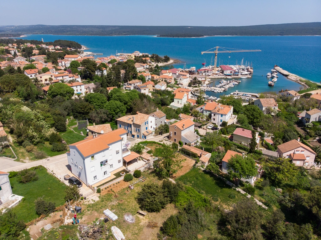 Two-Bedroom Apartment in Nerezine for Up to 5