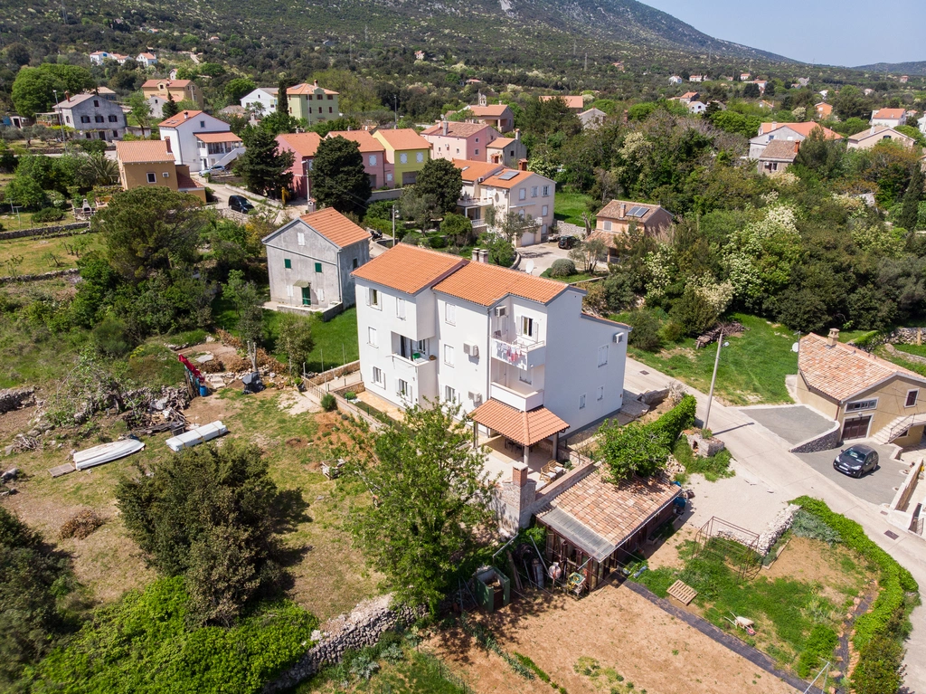 Two-Bedroom Apartment in Nerezine for Up to 5