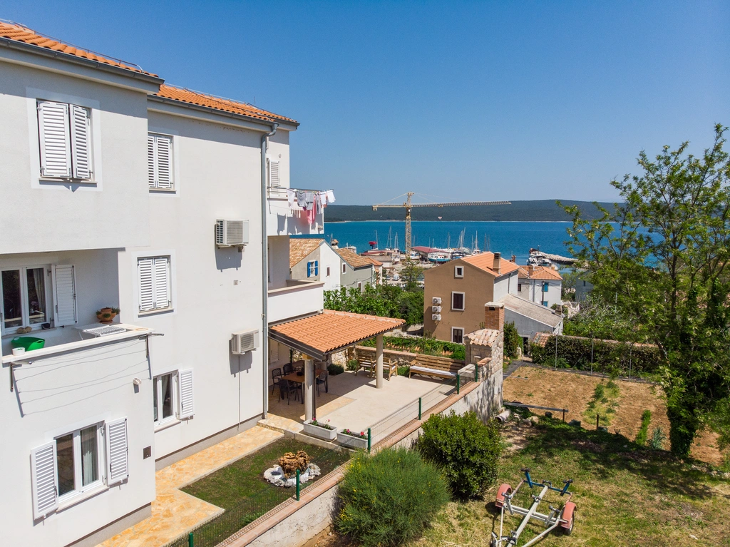 Two-Bedroom Apartment in Nerezine for Up to 5