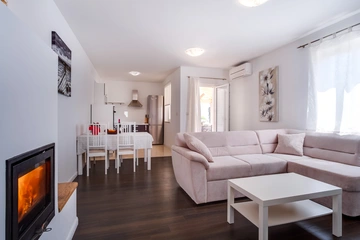 Two-Bedroom Apartment in Nerezine for Up to 5