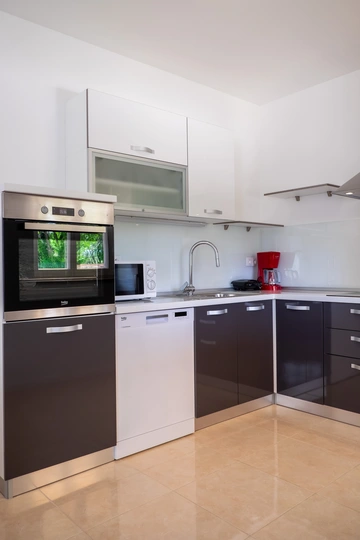 Two-Bedroom Apartment in Nerezine for Up to 5