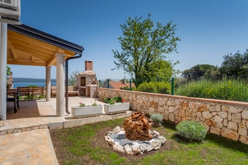 Two-Bedroom Apartment in Nerezine for Up to 5