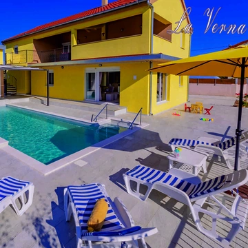 Galovac Villa with Pool for Up to 10 Guests