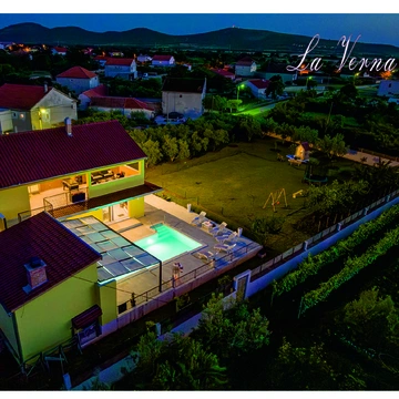 Galovac Villa with Pool for Up to 10 Guests