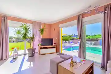 Galovac Villa with Pool for Up to 10 Guests