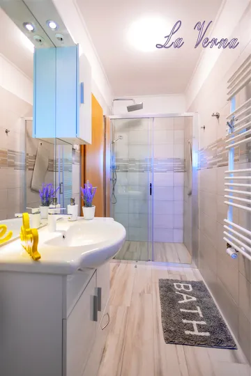 Galovac Villa with Pool for Up to 10 Guests