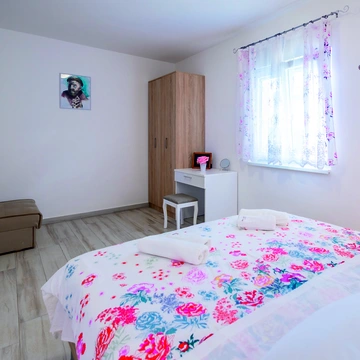 Galovac Villa with Pool for Up to 10 Guests