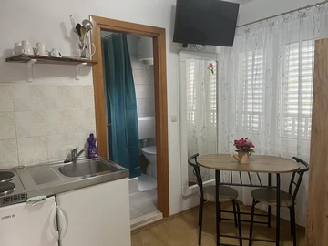 Studio for 2 in Mljet with Forest View