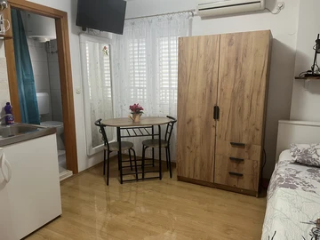 Studio for 2 in Mljet with Forest View