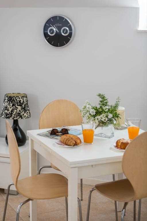 One Bedroom Apartment with Terrace and Sea View Odin - 4