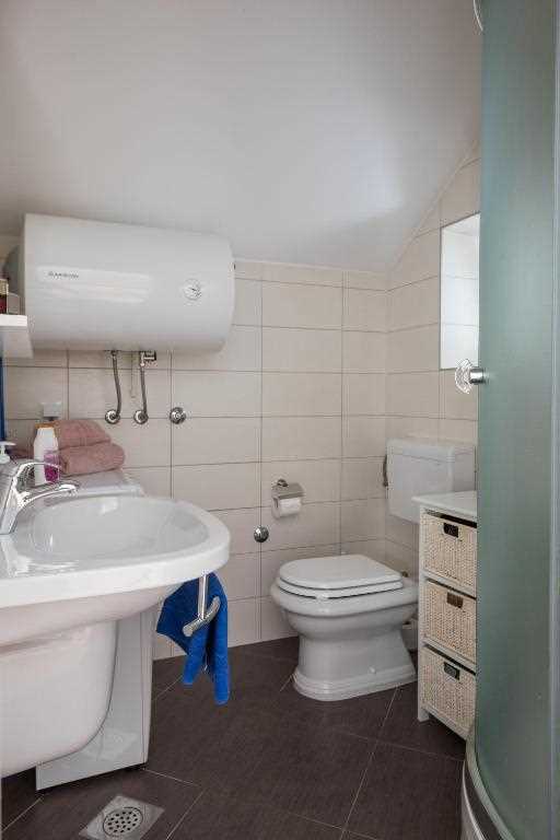 One Bedroom Apartment with Terrace and Sea View Odin - 4