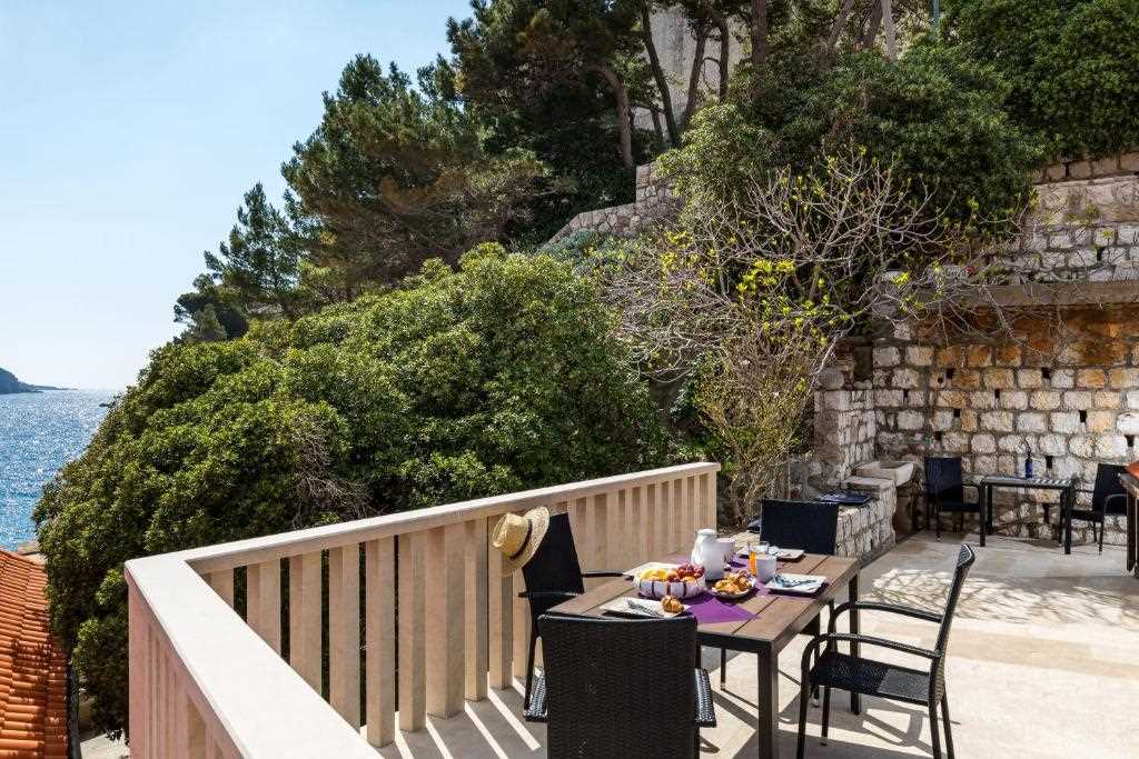 One Bedroom Apartment with Terrace and Sea View Odin - 4