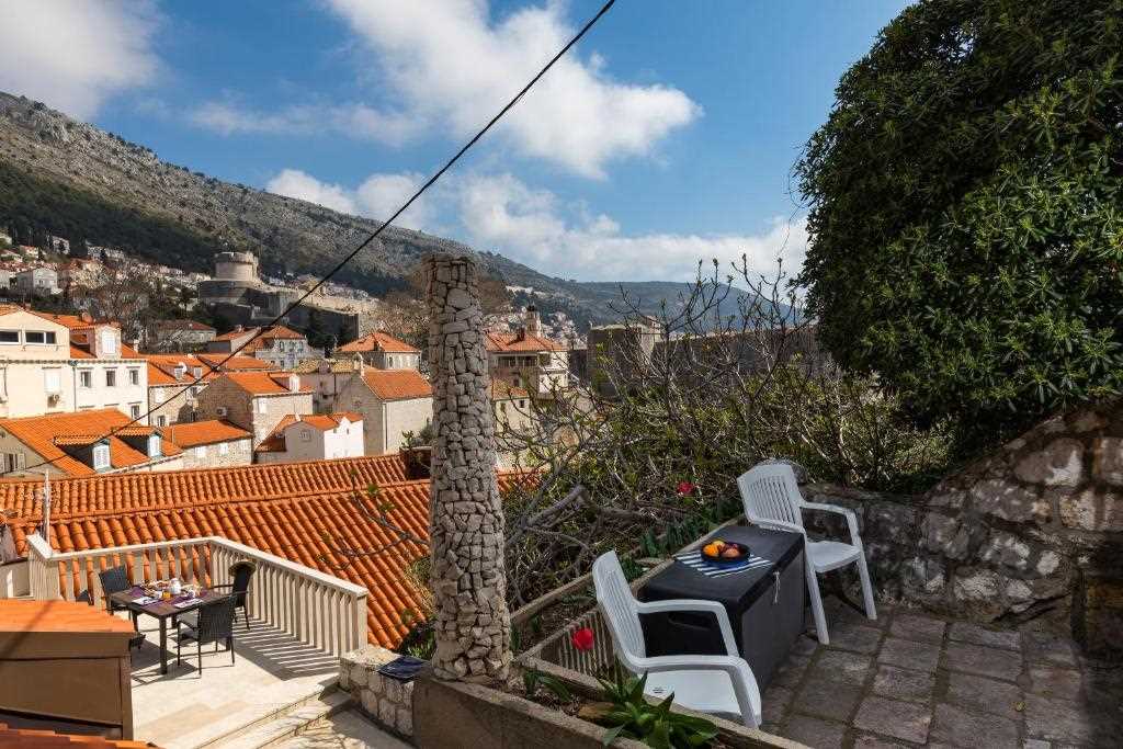 One Bedroom Apartment with Terrace and Sea View Odin - 4