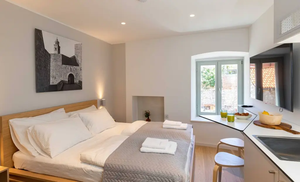 Dubrovnik Studio with City View for 2 Guests
