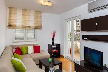 Two-Bedroom Apartment with Balcony in Dubrovnik