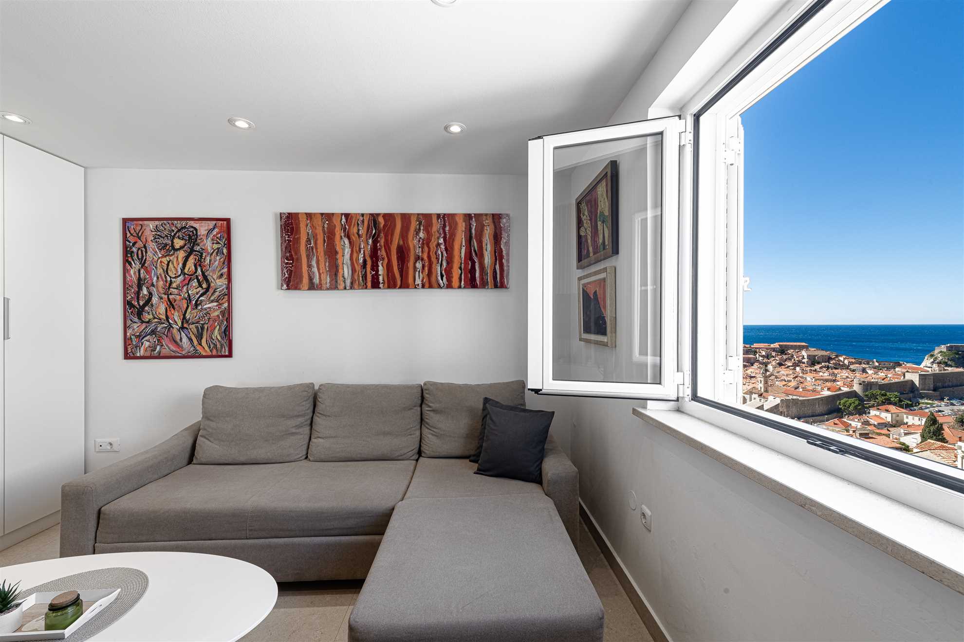 Studio Apartment Portolan