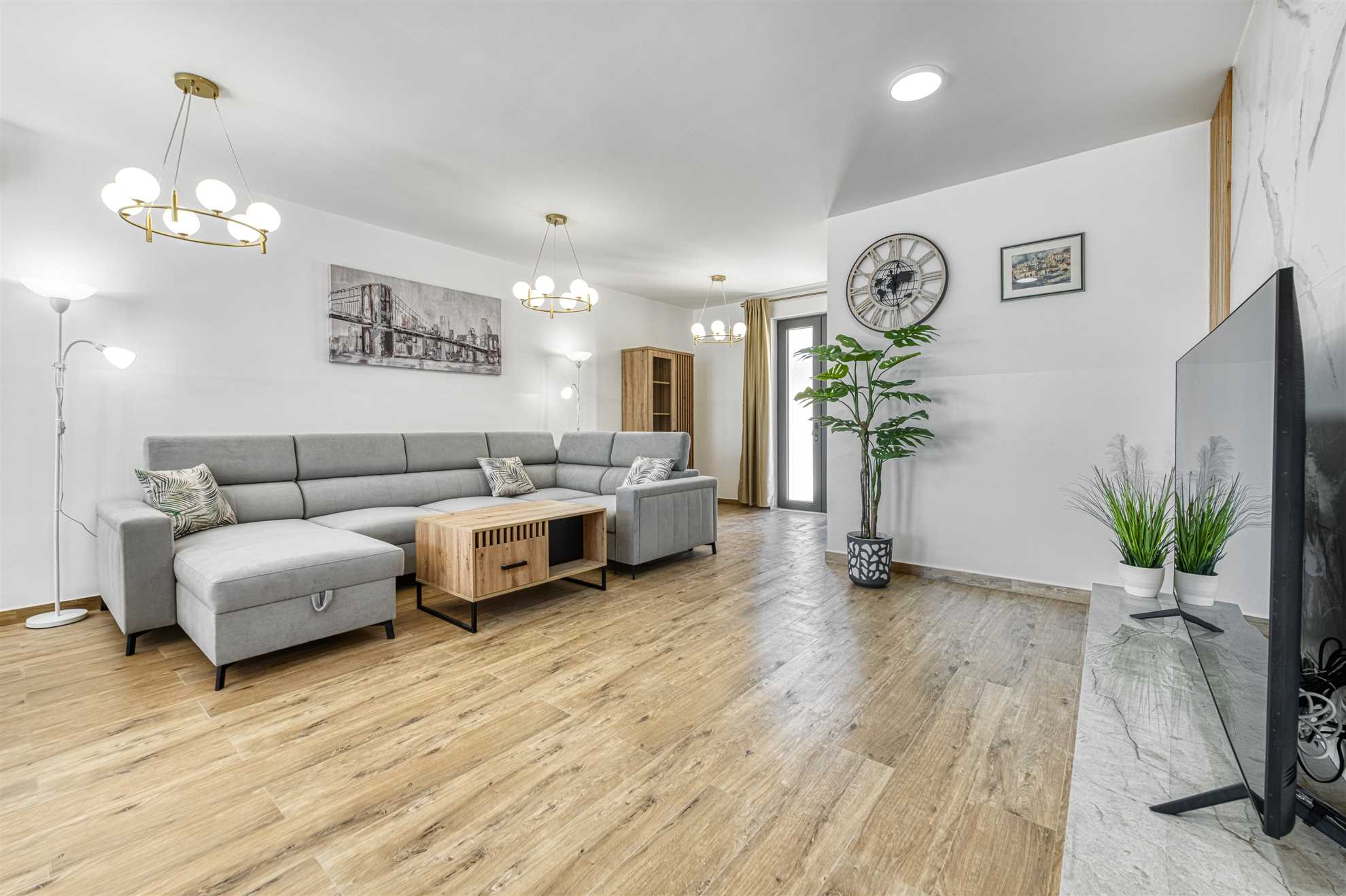 DLC Deluxe Penthouse Apartment