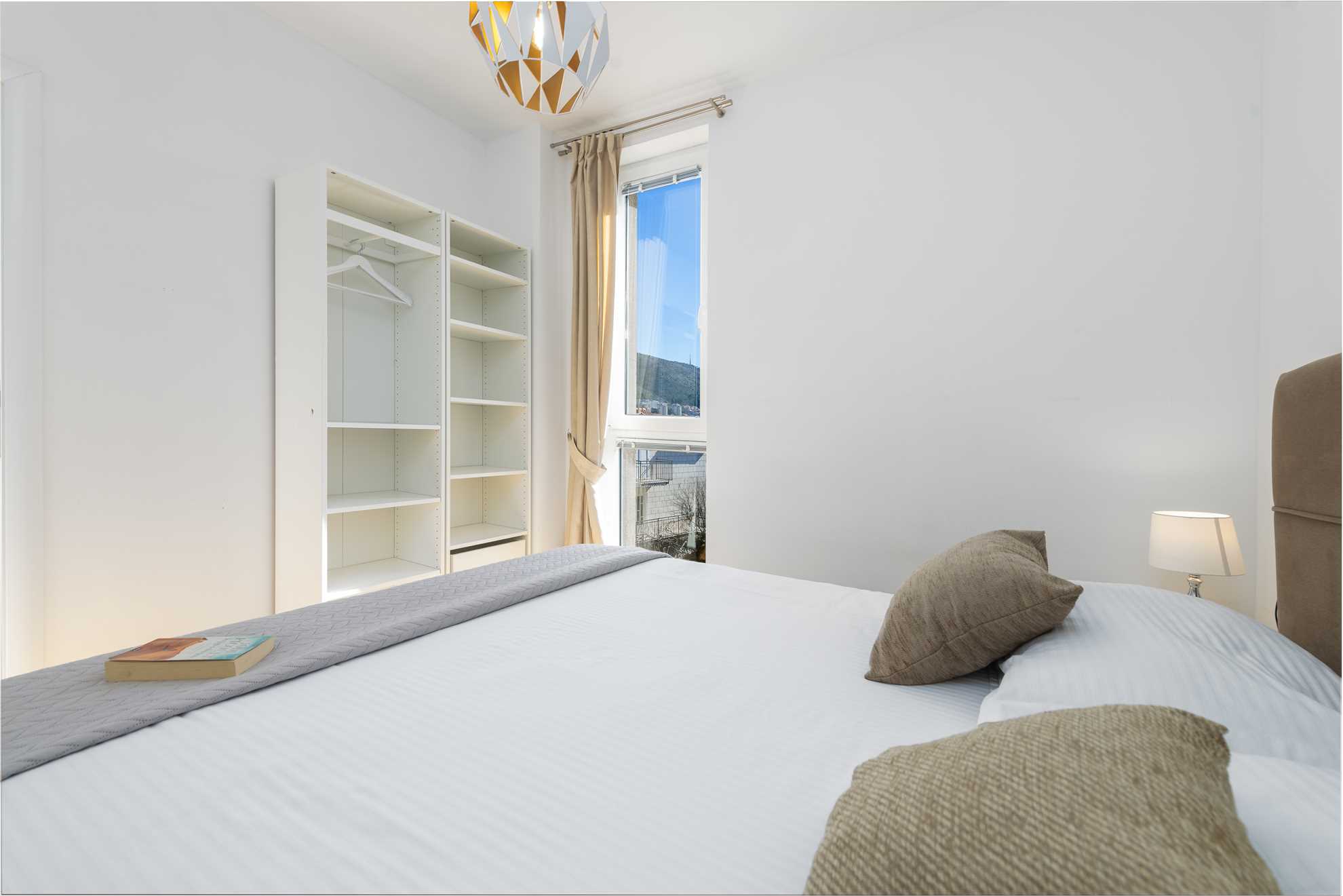 Oyo Deluxe Apartment
