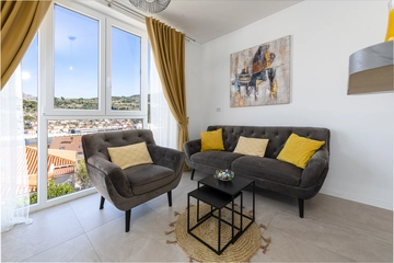 Two-Bedroom Apartment with Sea View in Dubrovnik