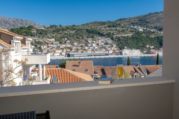 Two-Bedroom Apartment with Sea View in Dubrovnik